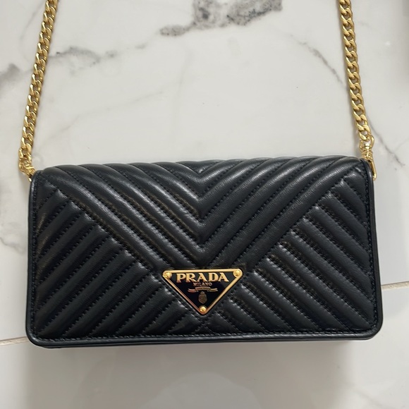 Prada small black clutch comes with crossover straps that can be taken off - Picture 2 of 8